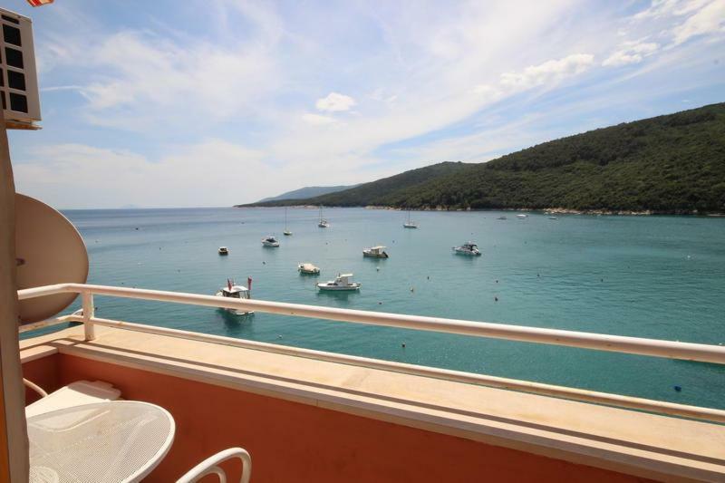 Irene Apartment 10M From Sea - Privat Parking Rabac Exteriör bild